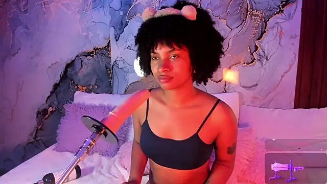 Lolalewis777 online show from 10/14/25, 10:09