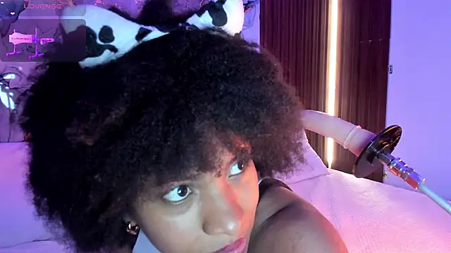 Lolalewis777 online show from 10/04/25, 08:43