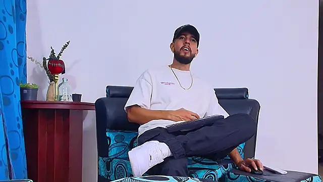 DaveSoldier online show from 10/26/25, 04:57