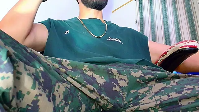 Snapshot of DaveSoldier chatting on 02/12/26, 05:29 DaveSoldier online show from 02/12/26, 05:29