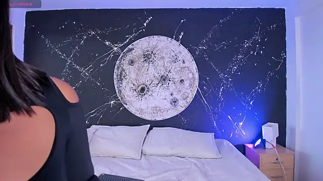 ShaniaDaniels online show from 10/29/25, 09:03