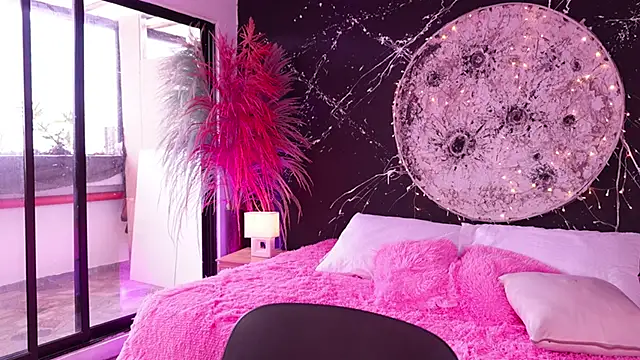 ShaniaDaniels online show from 12/17/25, 07:52