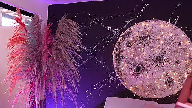 ShaniaDaniels online show from 11/28/25, 09:15