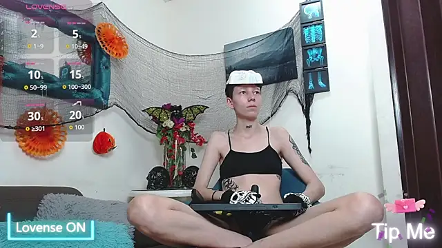 LiamBrown09 online show from 10/30/25, 07:44