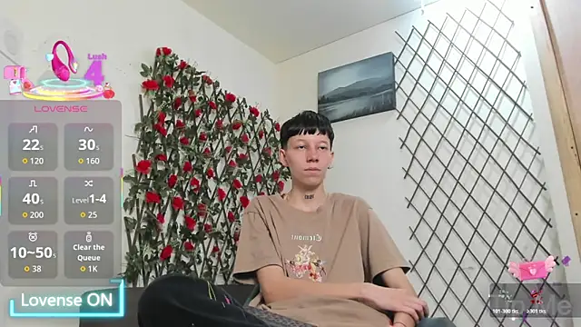 Snapshot of LiamBrown09 chatting on 06/16/26, 07:47 LiamBrown09 online show from 06/16/26, 07:47