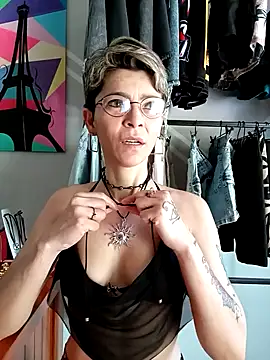 Lulypsicologasexual online show from 10/31/25, 06:04