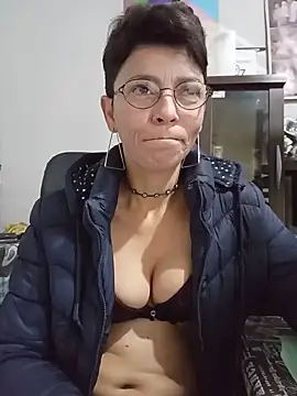 Snapshot of Lulypsicologasexual chatting on 06/25/26, 12:54 Lulypsicologasexual online show from 06/25/26, 12:54