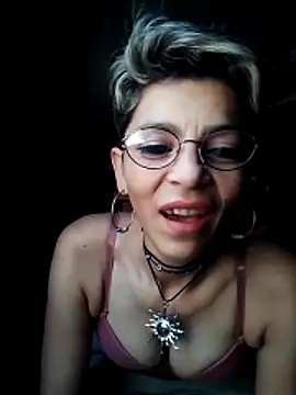 Lulypsicologasexual online show from 12/18/25, 04:22