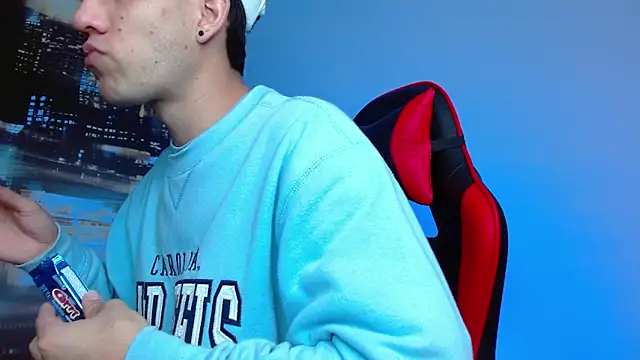 Snapshot of alexgiraldo__ chatting on 03/25/26, 02:55 alexgiraldo online show from 03/25/26, 02:55