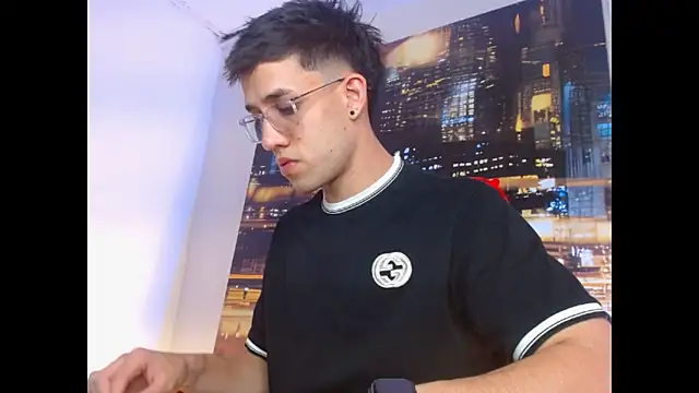 Snapshot of alexgiraldo__ chatting on 03/14/26, 12:05 alexgiraldo online show from 03/14/26, 12:05