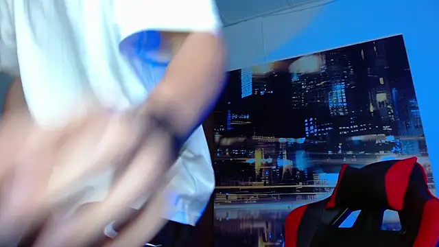 Snapshot of alexgiraldo__ chatting on 03/26/26, 01:53 alexgiraldo online show from 03/26/26, 01:53