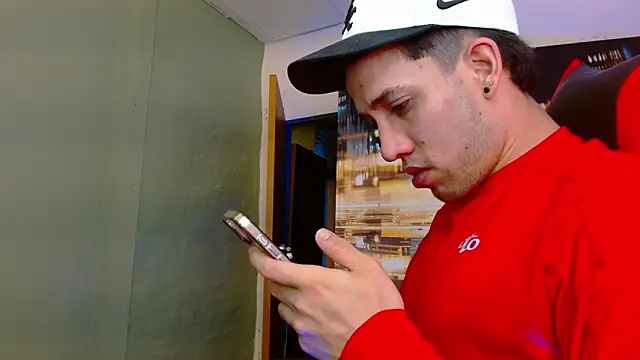 alexgiraldo   online show from 05/23/26, 12:26
