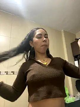 Snapshot of jessens144 chatting on 11/08/25, 03:32 jessens144 online show from 11/08/25, 03:32