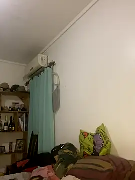 Snapshot of jessens144 chatting on 10/30/25, 04:00 jessens144 online show from 10/30/25, 04:00