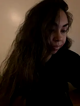 Snapshot of jessens144 chatting on 10/27/25, 03:40 jessens144 online show from 10/27/25, 03:40