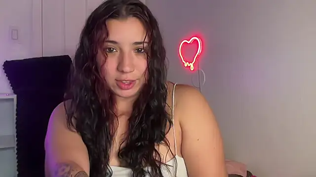 nina lovez online show from 10/24/25, 01:15