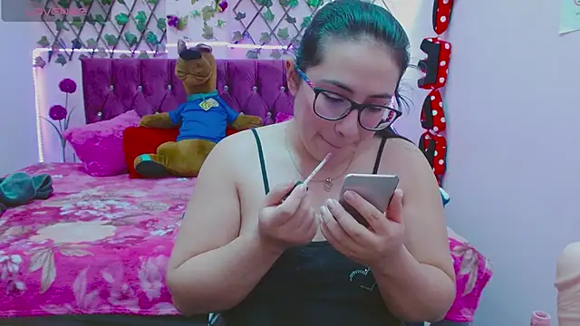 Estrella  sex online show from 09/17/25, 08:44