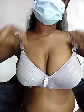 Snapshot of MickMicky chatting on 02/12/26, 02:22 MickMicky online show from 02/12/26, 02:22