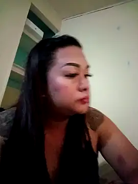 Snapshot of EmmaKantutera chatting on 11/11/25, 07:30 EmmaKantutera online show from 11/11/25, 07:30