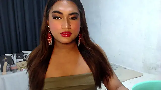 LastyLuna online show from 12/03/25, 03:18