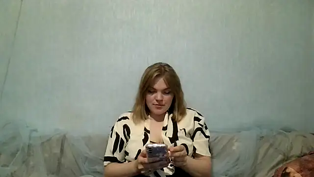 Snapshot of SirWolff chatting on 05/19/26, 08:38 SirWolff online show from 05/19/26, 08:38