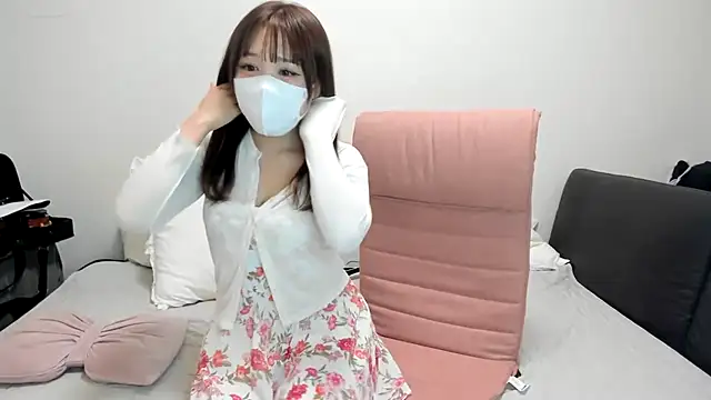 Snapshot of 18satonana chatting on 07/20/26, 01:24 18satonana online show from 07/20/26, 01:24