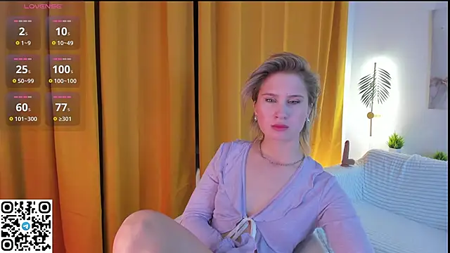 Snapshot of odelynbrower chatting on 11/21/25, 12:31 odelynbrower online show from 11/21/25, 12:31