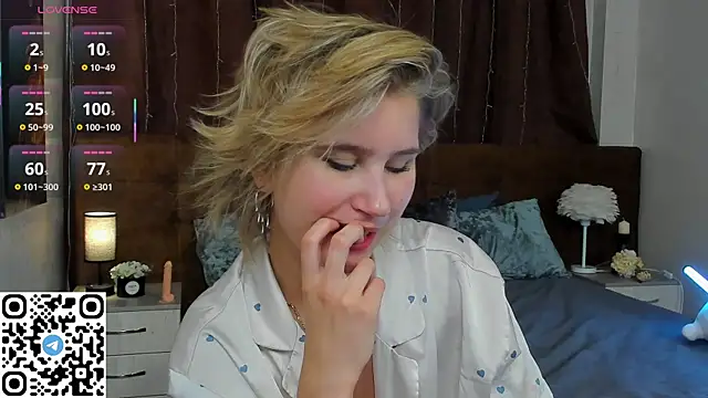 Snapshot of odelynbrower chatting on 09/12/25, 12:11 odelynbrower online show from 09/12/25, 12:11