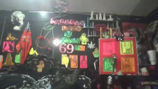 Snapshot of Splash_Queen420 chatting on 05/20/26, 03:47 Splash Queen420 online show from 05/20/26, 03:47