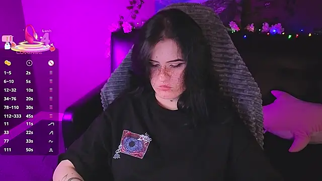 Dark Shine online show from 10/21/25, 05:40