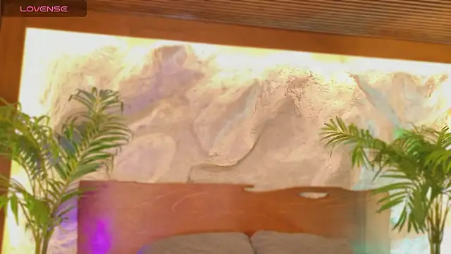 alisonn moon online show from 04/15/26, 10:21