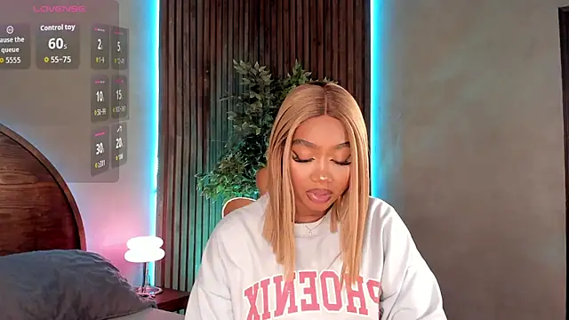 alisonn moon online show from 11/03/25, 10:46