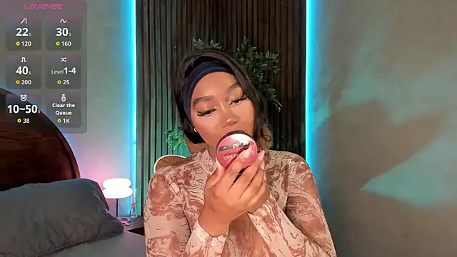 alisonn moon online show from 10/29/25, 10:20