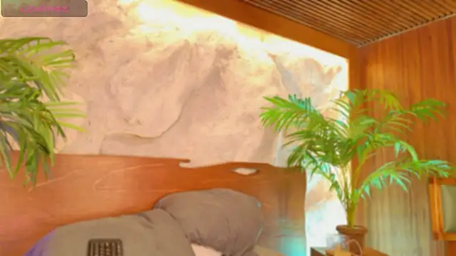 alisonn moon online show from 04/21/26, 01:42
