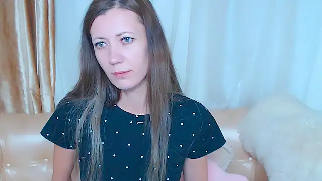 Bom Mia Bom online show from 10/19/25, 11:40