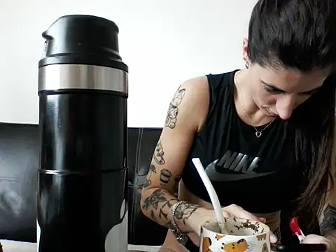 Snapshot of ferchule7 chatting on 10/03/25, 01:12 ferchule7 online show from 10/03/25, 01:12