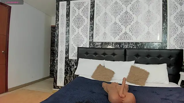 irenne wilsonn online show from 12/15/25, 12:44