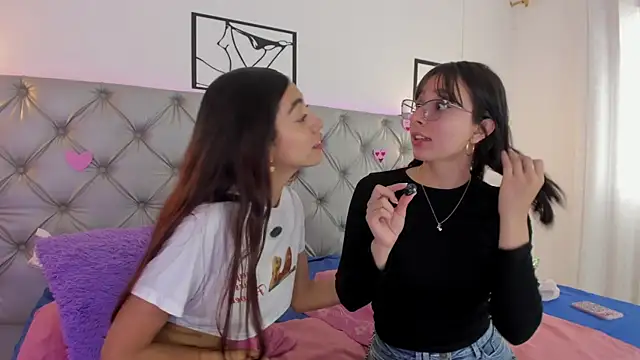 Naughty Couple83 online show from 03/25/26, 05:34