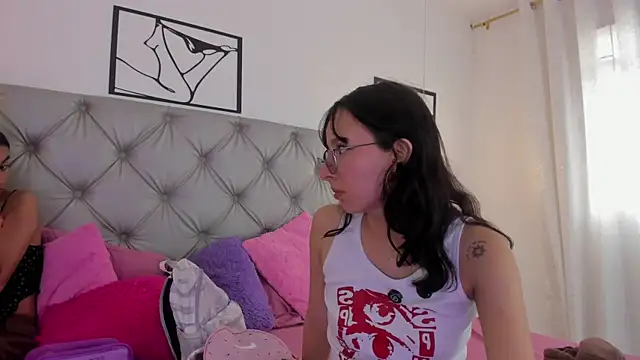 Naughty Couple83 online show from 03/28/26, 03:46