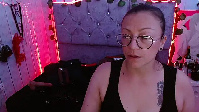 Susanahotsexxx online show from 11/18/25, 02:27