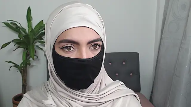 jade nassar online show from 10/25/25, 03:38