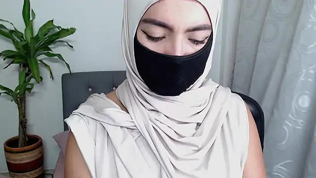 jade nassar online show from 11/08/25, 12:14