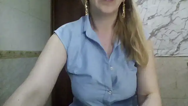 MiyaHottie online show from 05/05/26, 02:25