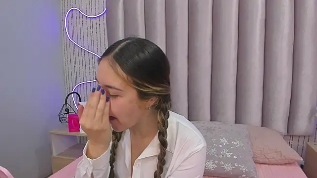 SamanthaPeachss online show from 01/07/26, 11:59