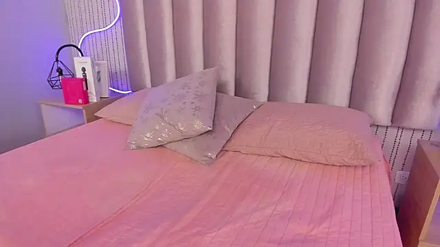 SamanthaPeachss online show from 01/05/26, 05:27