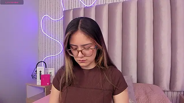 SamanthaPeachss online show from 02/03/26, 11:04