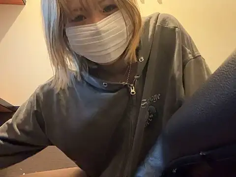 Snapshot of kabikabi_makaron chatting on 06/08/26, 01:11 kabikabi makaron online show from 06/08/26, 01:11