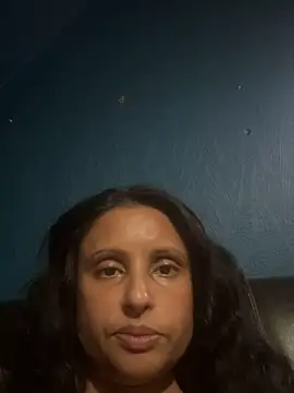 Snapshot of Angelaarayexx chatting on 10/19/25, 11:29 Angelaarayexx online show from 10/19/25, 11:29