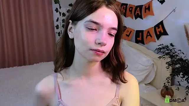 Evi Brook online show from 11/05/25, 11:13