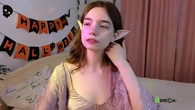 Evi Brook online show from 10/23/25, 01:10